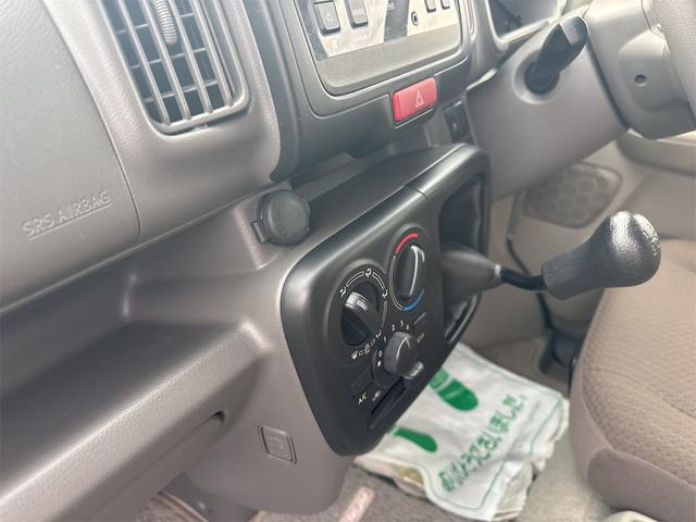 スクラム バスター 切替式4WD 5速マニュアル リアヒーター キーレス 電動格納ミラー(37枚目)