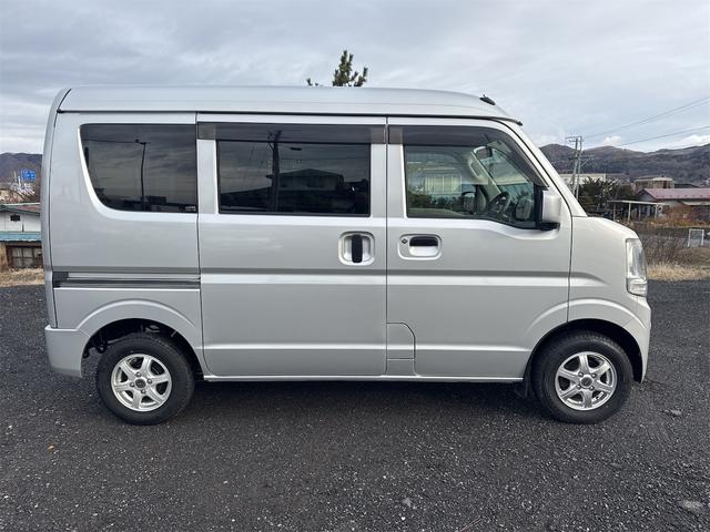 スクラム バスター 切替式4WD 5速マニュアル リアヒーター キーレス 電動格納ミラー(41枚目)