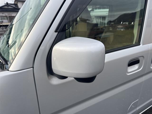 スクラム バスター 切替式4WD 5速マニュアル リアヒーター キーレス 電動格納ミラー(46枚目)