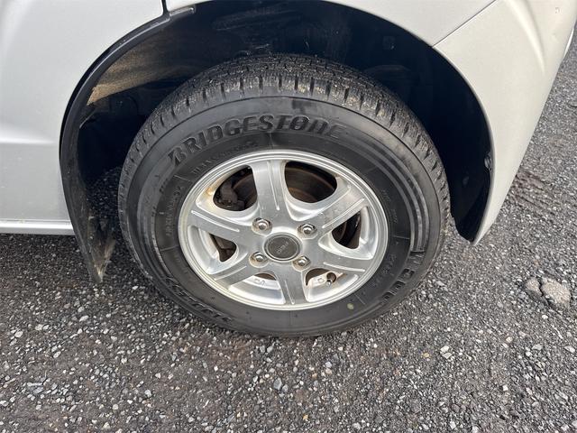 スクラム バスター 切替式4WD 5速マニュアル リアヒーター キーレス 電動格納ミラー(51枚目)