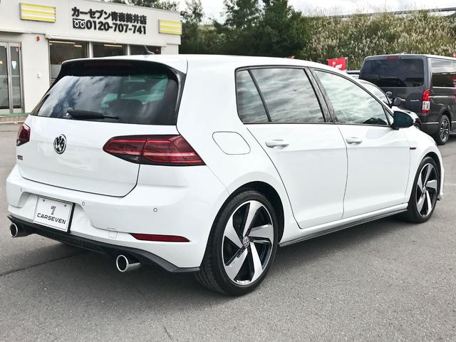 ゴルフＧＴＩ ベースグレード　禁煙　６速ＭＴ　デジタルメーター　ＤＣＣ　レーダーブレーキ　レーンアシスト　バックカメラ　１８インチＡＷ　ＥＴＣ２．０　１年保証付き（6枚目）