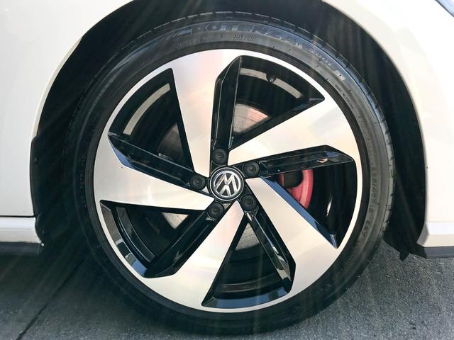 ゴルフＧＴＩ ベースグレード　禁煙　６速ＭＴ　デジタルメーター　ＤＣＣ　レーダーブレーキ　レーンアシスト　バックカメラ　１８インチＡＷ　ＥＴＣ２．０　１年保証付き（39枚目）