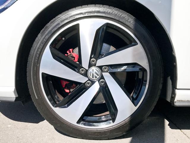 ゴルフＧＴＩ ベースグレード　禁煙　６速ＭＴ　デジタルメーター　ＤＣＣ　レーダーブレーキ　レーンアシスト　バックカメラ　１８インチＡＷ　ＥＴＣ２．０　１年保証付き（41枚目）