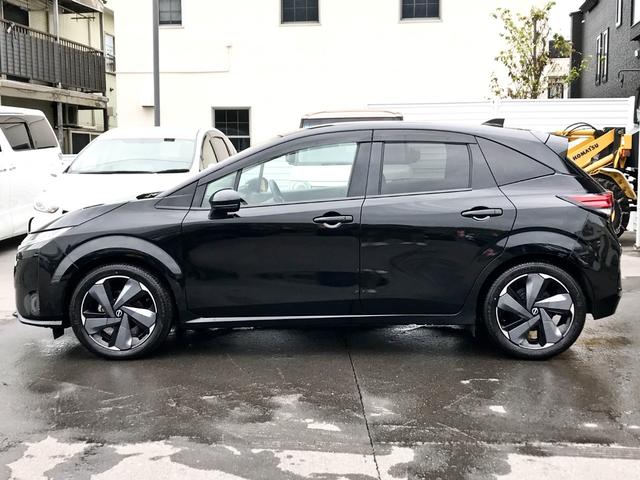 オーラ G FOUR 禁煙 ワンオーナー アラウンドビューモニター 純正アルミホイール(9枚目)