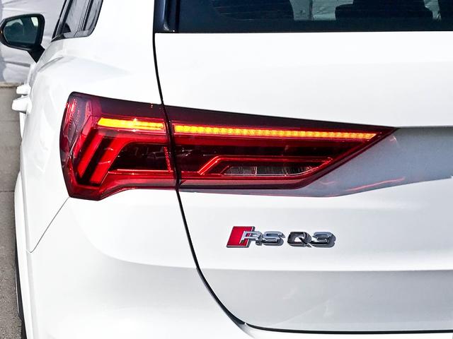 AUDI RS Q3 BASE GRADE