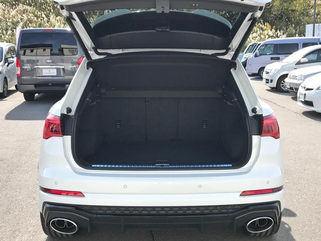 AUDI RS Q3 BASE GRADE