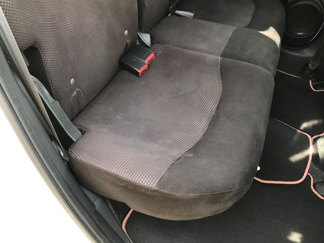 フィット シーズ 禁煙 4WD 純正ナビ バックカメラ キーレスエントリー(13枚目)