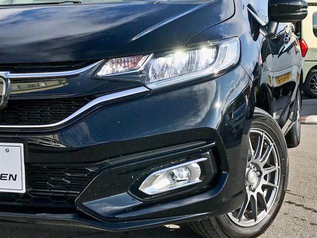 フィット １３Ｇ・Ｆコンフォートエディション　禁煙　純正フルセグナビ　バックカメラ　ドライブレコーダー　ＬＥＤヘッドランプ　シートヒーター　ＥＴＣ（2枚目）