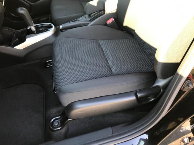 フィット １３Ｇ・Ｆコンフォートエディション　禁煙　純正フルセグナビ　バックカメラ　ドライブレコーダー　ＬＥＤヘッドランプ　シートヒーター　ＥＴＣ（15枚目）