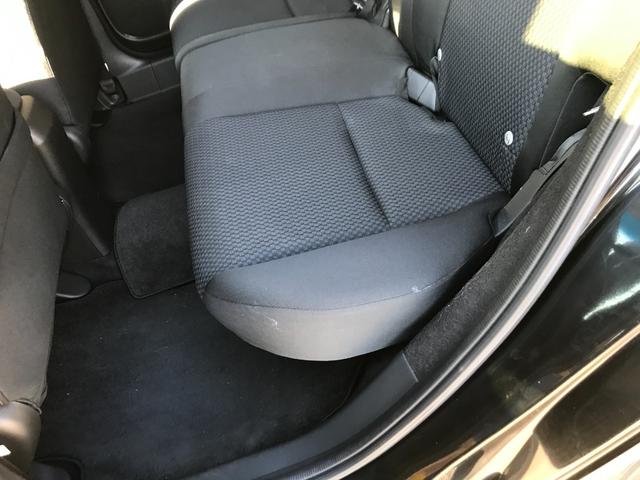 フィット １３Ｇ・Ｆコンフォートエディション　禁煙　純正フルセグナビ　バックカメラ　ドライブレコーダー　ＬＥＤヘッドランプ　シートヒーター　ＥＴＣ（17枚目）