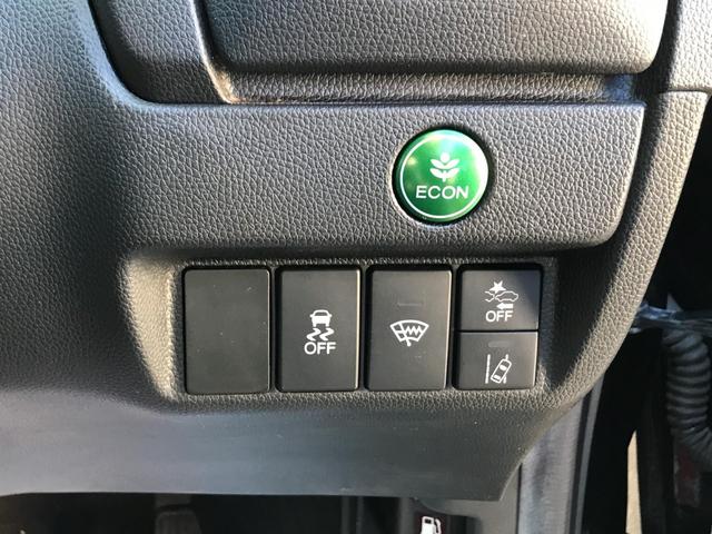 フィット １３Ｇ・Ｆコンフォートエディション　禁煙　純正フルセグナビ　バックカメラ　ドライブレコーダー　ＬＥＤヘッドランプ　シートヒーター　ＥＴＣ（33枚目）