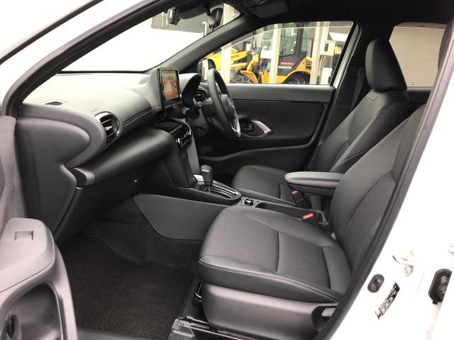 ヤリスクロス ハイブリッドＺ　禁煙　ワンオーナー　寒冷地仕様　衝突被害軽減ブレーキ　純正ディスプレイオーディオ＋ナビテレビ　パノラミックビューモニター　ＬＥＤヘッドランプ　パワーバックドア　１５００Ｗコンセント　モデリスタエアロ（17枚目）