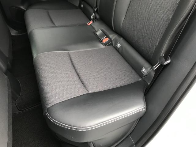 ヤリスクロス ハイブリッドＺ　禁煙　ワンオーナー　寒冷地仕様　衝突被害軽減ブレーキ　純正ディスプレイオーディオ＋ナビテレビ　パノラミックビューモニター　ＬＥＤヘッドランプ　パワーバックドア　１５００Ｗコンセント　モデリスタエアロ（20枚目）