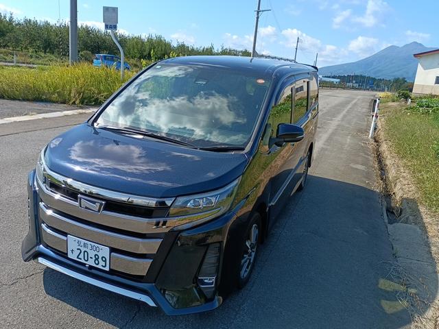ノア Ｓｉ　ダブルバイビー　７人乗り　トヨタセフティーセンス　スマートキー　左右パワースライドドア　ＬＥＤヘッドライト　アルパインＢＩＧ－Ｘナビ　フリップダウンモニター　バックカメラ　ＥＴＣ　エンジンスターター（7枚目）