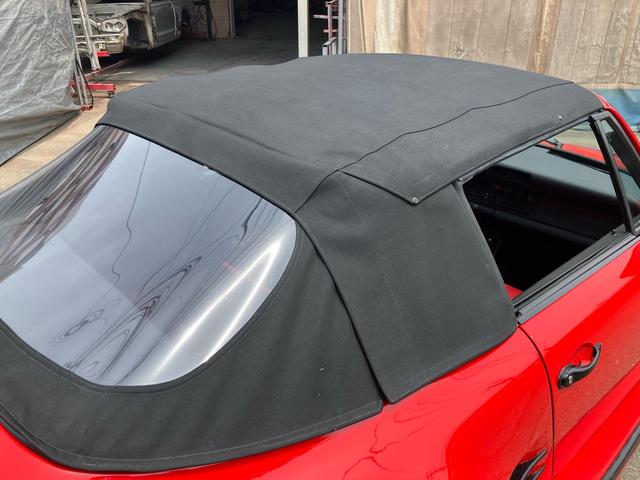 ９１１ ９１１ターボルック　フルレストア　フロントバンパーオリジナル　リアバンパー後期９３０交換　エンジンオリジナルオーバーホール済　エアコン　空冷　トップ交換済（18枚目）