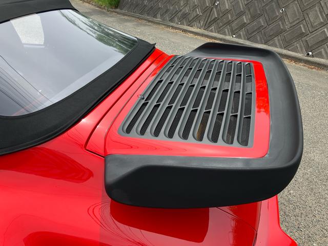 ９１１ ９１１ターボルック　フルレストア　フロントバンパーオリジナル　リアバンパー後期９３０交換　エンジンオリジナルオーバーホール済　エアコン　空冷　トップ交換済（26枚目）