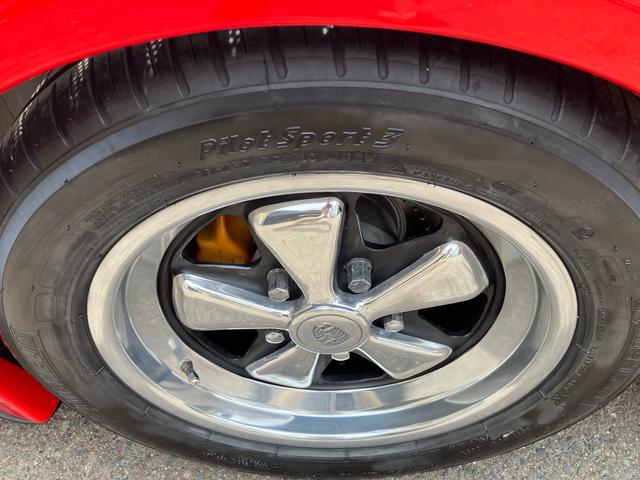 ９１１ ９１１ターボルック　フルレストア　フロントバンパーオリジナル　リアバンパー後期９３０交換　エンジンオリジナルオーバーホール済　エアコン　空冷　トップ交換済（30枚目）