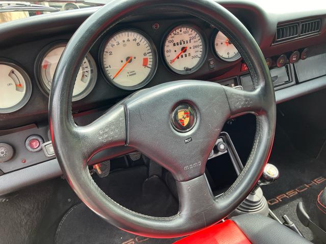 ９１１ ９１１ターボルック　フルレストア　フロントバンパーオリジナル　リアバンパー後期９３０交換　エンジンオリジナルオーバーホール済　エアコン　空冷　トップ交換済（39枚目）