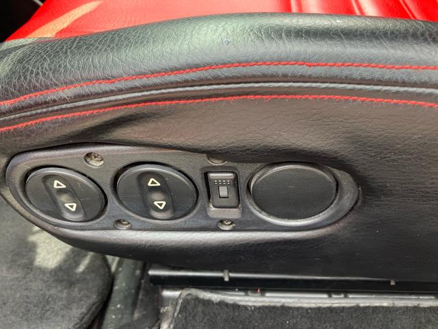 ９１１ ９１１ターボルック　フルレストア　フロントバンパーオリジナル　リアバンパー後期９３０交換　エンジンオリジナルオーバーホール済　エアコン　空冷　トップ交換済（46枚目）