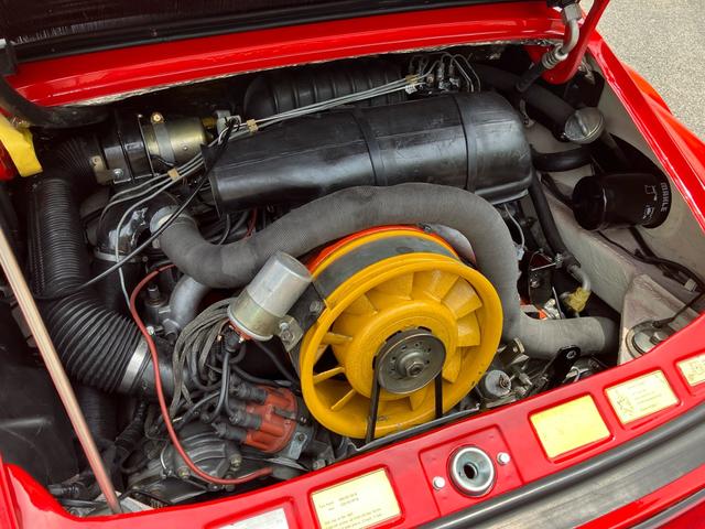 ９１１ ９１１ターボルック　フルレストア　フロントバンパーオリジナル　リアバンパー後期９３０交換　エンジンオリジナルオーバーホール済　エアコン　空冷　トップ交換済（52枚目）