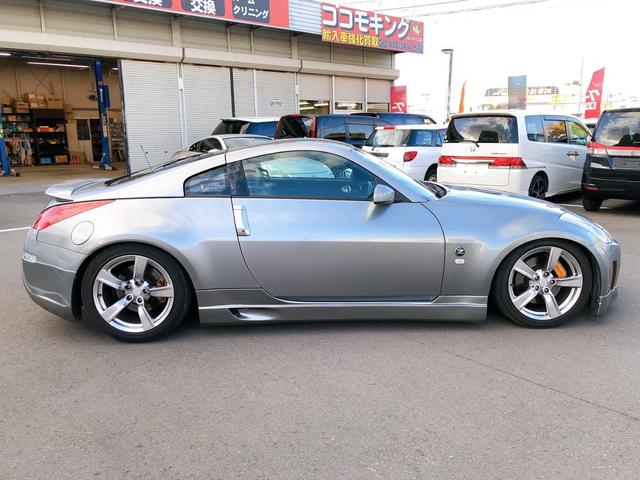 フェアレディＺ バージョンＳＴ　社外エアロ・車高調・社外マフラー・後期純正アルミ・ブレンボキャリパー・パワーシート・シートヒーター・ＢＯＳＥスピーカー・ＥＴＣ・バックカメラ（8枚目）