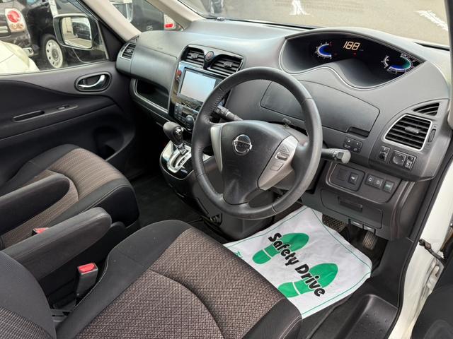 セレナ ハイウェイスター S-ハイブリッド 両側パワースライドドア・ナビ・地デジ・Bluetooth・ETC・クルコン・バックカメラ・オートライト・スマートキー・プッシュスタート(11枚目)