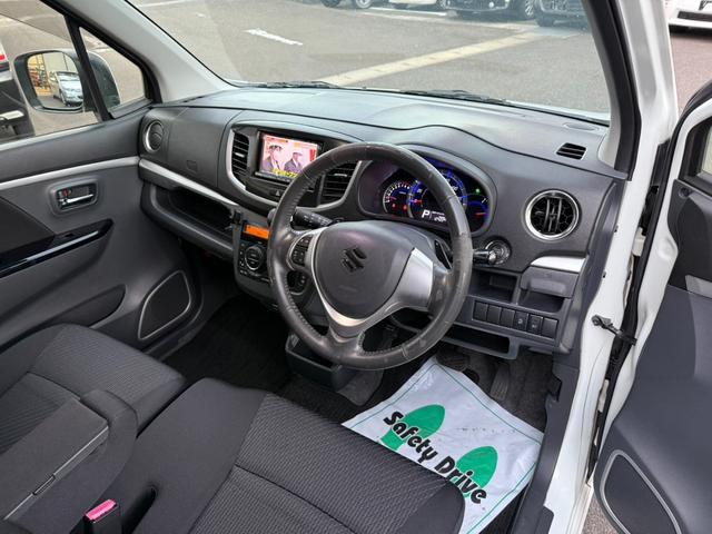 ワゴンＲスティングレー Ｔ　ターボ・ナビ・地デジ・Ｂｌｕｅｔｏｏｔｈ・ＵＳＢ・ＥＴＣ・ＨＩＤ・フォグ・オートライト・スマートキー・プッシュスタート・煙草臭無（11枚目）