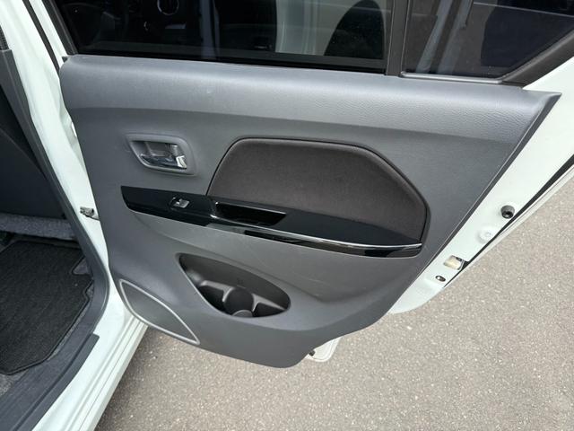 ワゴンＲスティングレー Ｔ　ターボ・ナビ・地デジ・Ｂｌｕｅｔｏｏｔｈ・ＵＳＢ・ＥＴＣ・ＨＩＤ・フォグ・オートライト・スマートキー・プッシュスタート・煙草臭無（14枚目）