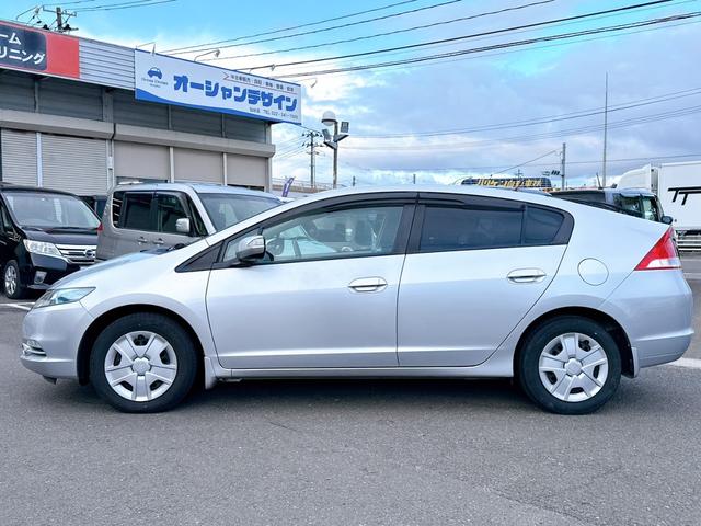 インサイト L ナビ・TV・キーレス・ドラレコ・バックカメラ・オートライト・ETC(3枚目)