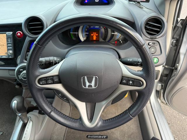 インサイト L ナビ・TV・キーレス・ドラレコ・バックカメラ・オートライト・ETC(30枚目)