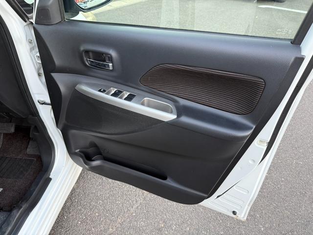 ｅＫスペースカスタム カスタムＧ　ｅ－アシスト　両側パワースライドドア・エマージェンシーブレーキ・ナビ・地デジ・Ｂｌｕｅｔｏｏｔｈ・バＥＴＣ・前後ドラレコ・スマートキー・プッシュスタート・ＨＩＤ・フォグ・煙草臭無（10枚目）