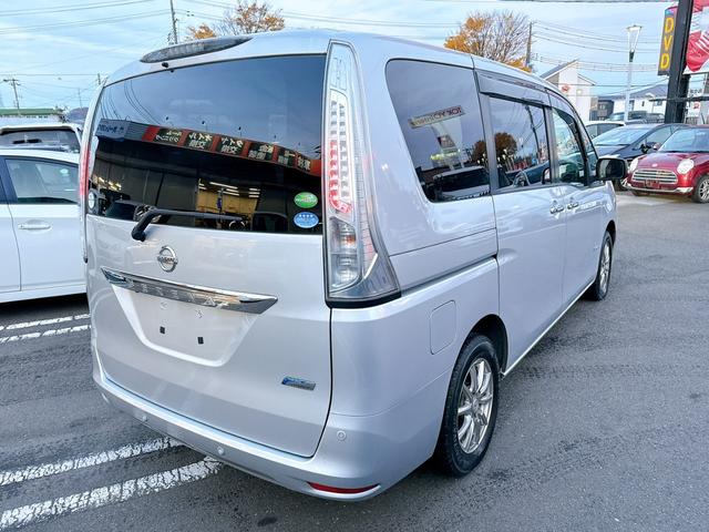 セレナ ２０Ｘ　Ｓ－ハイブリッドアドバンスドセーフティパック　純正ナビ・地デジ・Ｂｌｕｅｔｏｏｔｈ・アラウンドビューカメラ・クルーズコントロール・衝突防止装置・スマートキー・プッシュスタート・オートライト・片側パワースライド・煙草臭無（6枚目）