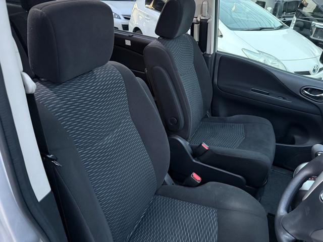 セレナ ２０Ｘ　Ｓ－ハイブリッドアドバンスドセーフティパック　純正ナビ・地デジ・Ｂｌｕｅｔｏｏｔｈ・アラウンドビューカメラ・クルーズコントロール・衝突防止装置・スマートキー・プッシュスタート・オートライト・片側パワースライド・煙草臭無（13枚目）