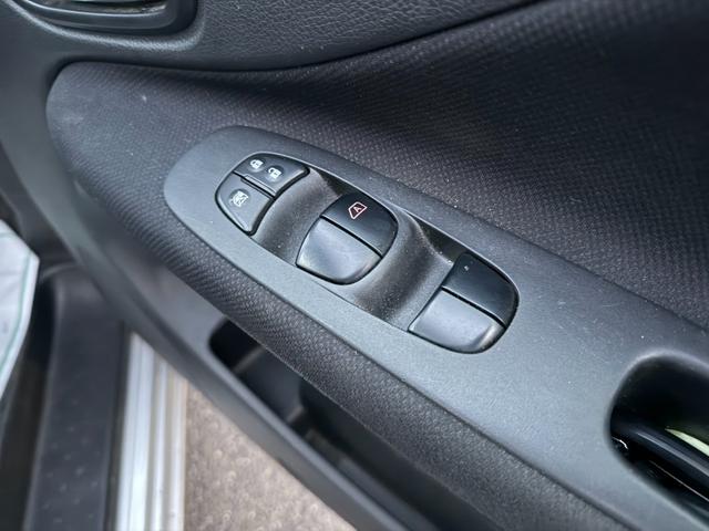 セレナ ２０Ｘ　Ｓ－ハイブリッドアドバンスドセーフティパック　純正ナビ・地デジ・Ｂｌｕｅｔｏｏｔｈ・アラウンドビューカメラ・クルーズコントロール・衝突防止装置・スマートキー・プッシュスタート・オートライト・片側パワースライド・煙草臭無（39枚目）