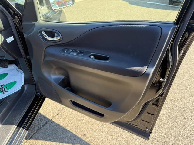 セレナ ハイウェイスター　Ｖセレクション　両側パワースライドドア・ナビ・地デジ・Ｂｌｕｅｔｏｏｔｈ・バックカメラ・リアフリップダウンモニター・クルーズコントロール・ＥＴＣ・スマートキー・プッシュスタート・オートライト・煙草臭無（10枚目）