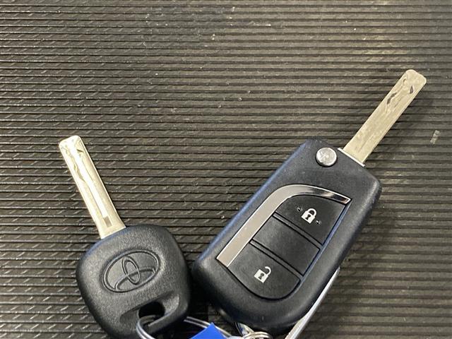 ヤリス X DVD再生 ミュージックプレイヤー接続可 バックカメラ 衝突被害軽減システム ETC(39枚目)