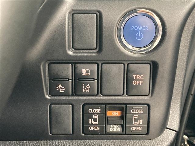 ヴォクシー ハイブリッドＺＳ　煌ＩＩＩ　衝突被害軽減システム　ＥＴＣ　ドラレコ　両側電動スライド　ＬＥＤヘッドランプ　乗車定員７人　３列シート（29枚目）