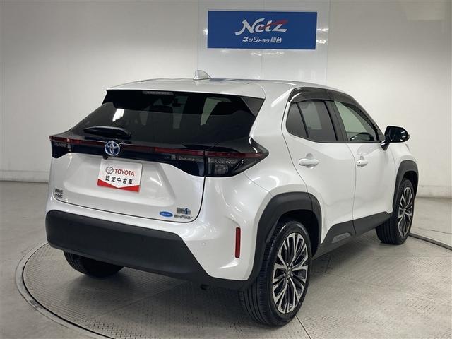 ヤリスクロス ハイブリッドＺ　４ＷＤ　ミュージックプレイヤー接続可　バックカメラ　衝突被害軽減システム　ＥＴＣ　ドラレコ　ＬＥＤヘッドランプ　ワンオーナー　記録簿（8枚目）