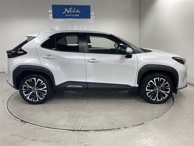 ヤリスクロス ハイブリッドＺ　４ＷＤ　ミュージックプレイヤー接続可　バックカメラ　衝突被害軽減システム　ＥＴＣ　ドラレコ　ＬＥＤヘッドランプ　ワンオーナー　記録簿（9枚目）