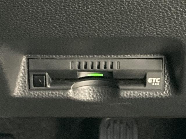 ヤリスクロス ハイブリッドＺ　４ＷＤ　ミュージックプレイヤー接続可　バックカメラ　衝突被害軽減システム　ＥＴＣ　ドラレコ　ＬＥＤヘッドランプ　ワンオーナー　記録簿（31枚目）