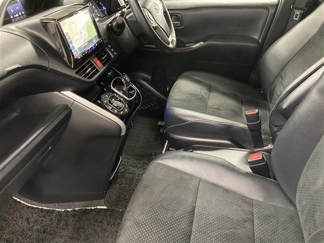 ヴォクシー ハイブリッドＺＳ　煌ＩＩＩ　フルセグ　メモリーナビ　ＤＶＤ再生　ミュージックプレイヤー接続可　後席モニター　バックカメラ　衝突被害軽減システム　ＥＴＣ　ドラレコ　両側電動スライド　ＬＥＤヘッドランプ　乗車定員７人　３列シート（35枚目）