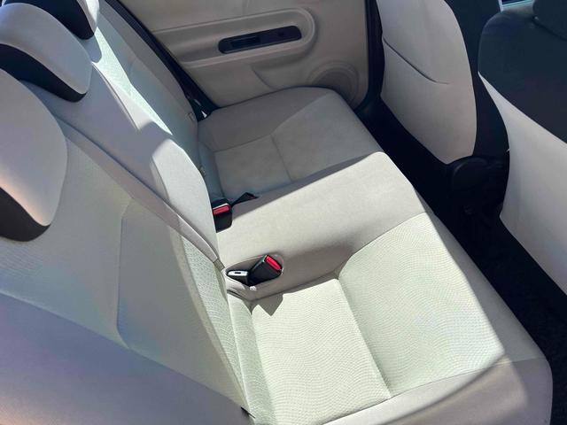 アクア Ｓ　関東仕入　ＥＴＣ　バックカメラ　ナビ　フルセグＴＶ　オートライト　スマートキー　電動格納ミラー　ＣＶＴ　衝突安全ボディ　ミュージックプレイヤー接続可　ＡＢＳ　ＥＳＣ　オートエアコン　パワーステアリング（31枚目）