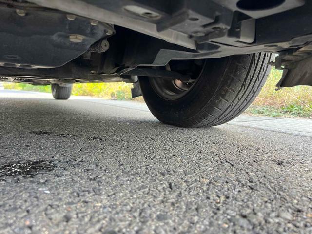 ノート Ｘ　ワンオーナー　ナビ　ＴＶ　スマートキー　アイドリングストップ　　ＣＶＴ　盗難防止システム　衝突安全ボディ　ＡＢＳ　ＣＤ　ＤＶＤ再生　ＵＳＢ　ミュージックプレイヤー接続可　Ｂｌｕｅｔｏｏｔｈ　エアコン（22枚目）