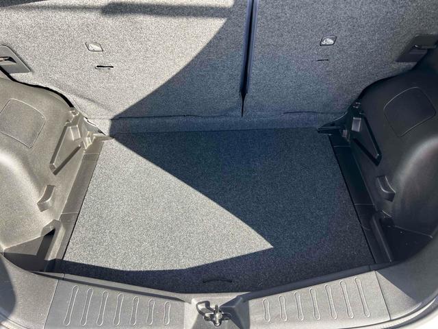 ノート Ｘ　ワンオーナー　ナビ　ＴＶ　スマートキー　アイドリングストップ　　ＣＶＴ　盗難防止システム　衝突安全ボディ　ＡＢＳ　ＣＤ　ＤＶＤ再生　ＵＳＢ　ミュージックプレイヤー接続可　Ｂｌｕｅｔｏｏｔｈ　エアコン（36枚目）