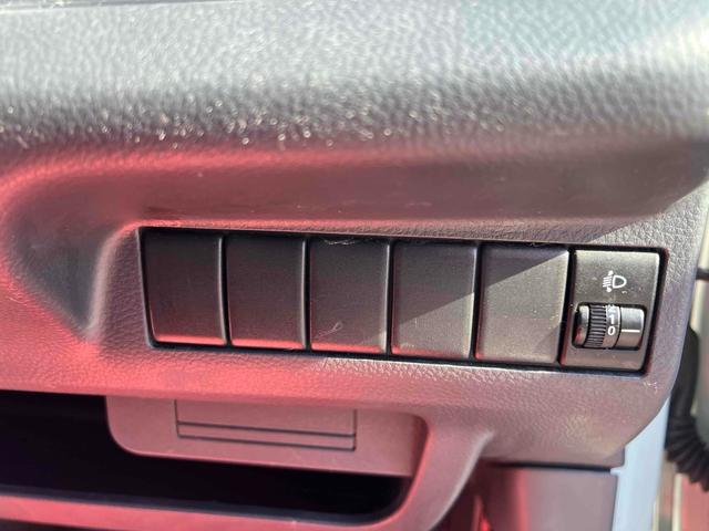 モコ Ｘ　関東仕入れ　ナビ　ＴＶ　スマートキー　電動格納ミラー　ベンチシート　ＣＶＴ　盗難防止システム　ＡＢＳ　Ｂｌｕｅｔｏｏｔｈ　アルミホイール　衝突安全ボディ　エアコン　パワーステアリング　パワーウィンドウ（9枚目）