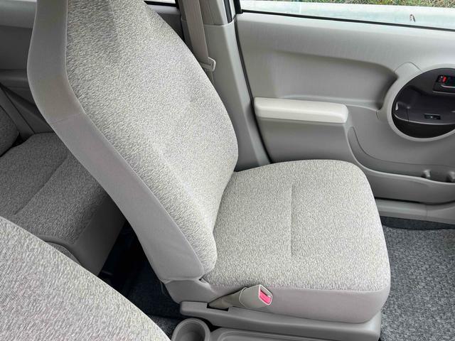 パッソ Ｘ　関東仕入れ　車検２年整備付き　キーレスエントリー　電動格納ミラー　ＣＶＴ　衝突安全ボディ　ＡＢＳ　ＣＤ　エアコン　パワーステアリング　パワーウィンドウ（8枚目）