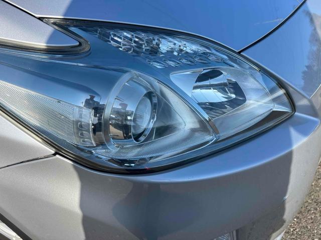 プリウス Ｌ　ドライブレコーダー　ＥＴＣ　バックカメラ　ナビ　ＴＶ　アルミホイール　ＣＶＴ　スマートキー　アイドリングストップ　電動格納ミラー　盗難防止システム　ＣＤ　Ｂｌｕｅｔｏｏｔｈ　衝突安全ボディ　ＡＢＳ（17枚目）