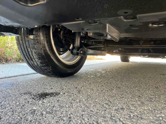 プリウス Ｌ　ドライブレコーダー　ＥＴＣ　バックカメラ　ナビ　ＴＶ　アルミホイール　ＣＶＴ　スマートキー　アイドリングストップ　電動格納ミラー　盗難防止システム　ＣＤ　Ｂｌｕｅｔｏｏｔｈ　衝突安全ボディ　ＡＢＳ（27枚目）