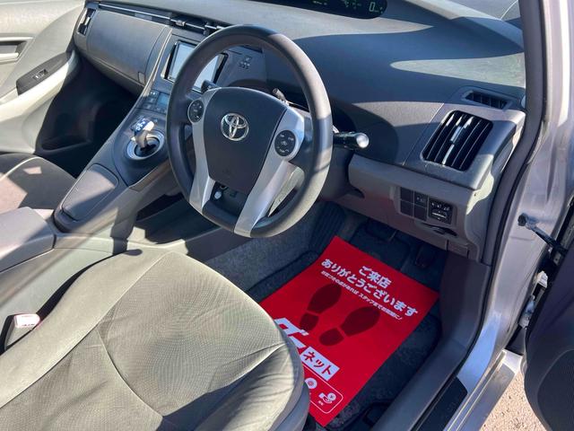 プリウス Ｌ　ドライブレコーダー　ＥＴＣ　バックカメラ　ナビ　ＴＶ　アルミホイール　ＣＶＴ　スマートキー　アイドリングストップ　電動格納ミラー　盗難防止システム　ＣＤ　Ｂｌｕｅｔｏｏｔｈ　衝突安全ボディ　ＡＢＳ（36枚目）