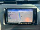 プリウス Ｌ　ドライブレコーダー　ＥＴＣ　バックカメラ　ナビ　ＴＶ　アルミホイール　ＣＶＴ　スマートキー　アイドリングストップ　電動格納ミラー　盗難防止システム　ＣＤ　Ｂｌｕｅｔｏｏｔｈ　衝突安全ボディ　ＡＢＳ（5枚目）